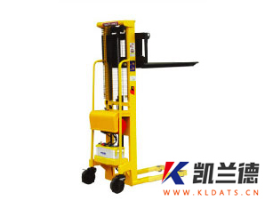 Half the electric stacker