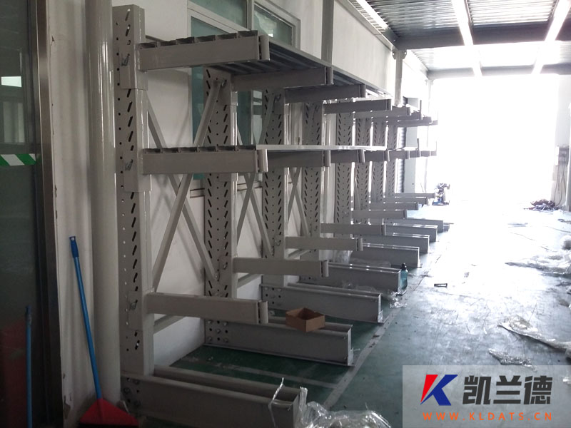 The cantilever shelf-001